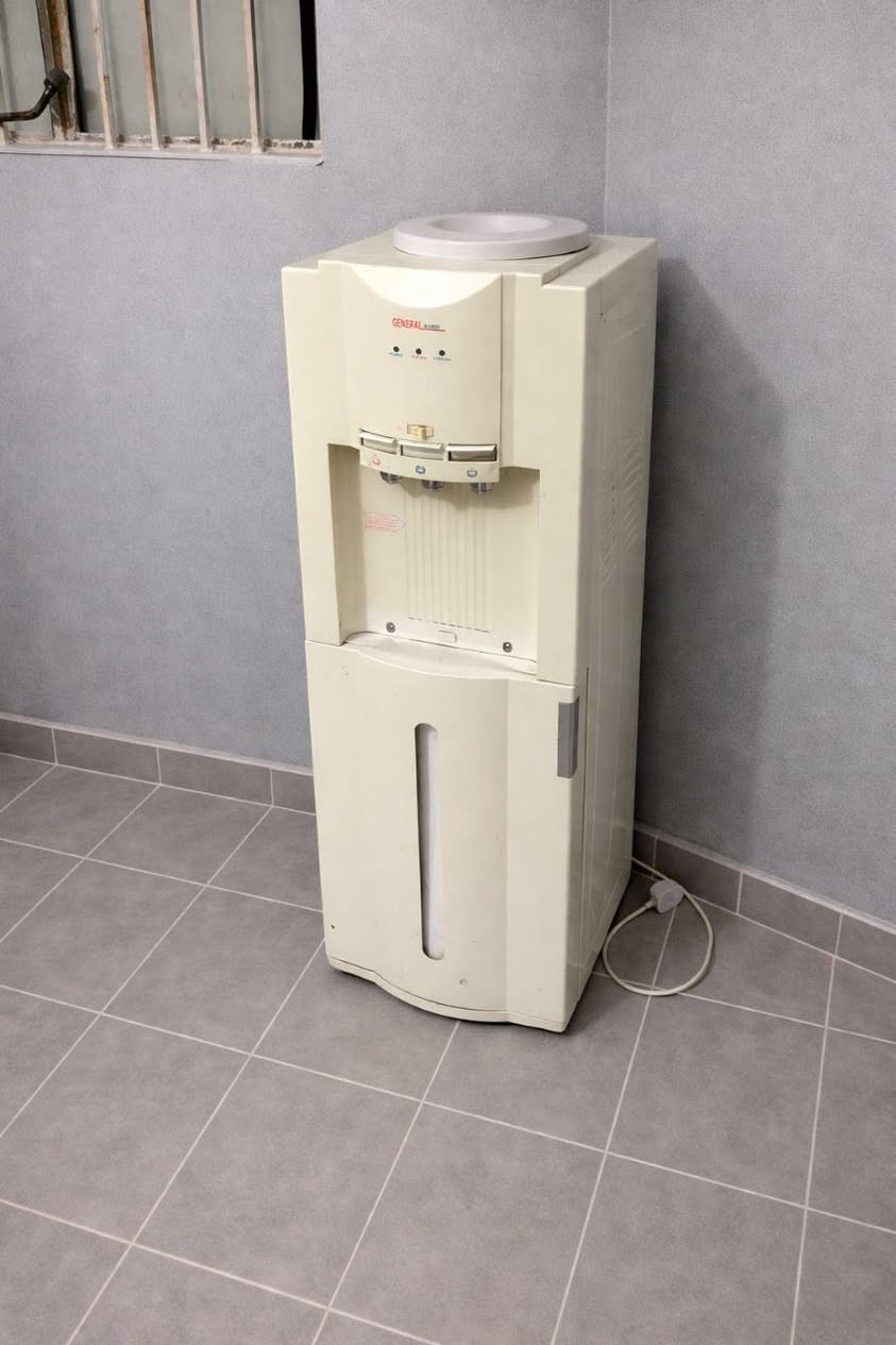 ثلاجة و براد مستعملات للبيع
ثلاجه شغاله و تبرد بس عوزه سهلات و الباب مينسد 
و براد نظيف و شغال 
مكان حي الجزائر


**إذا كنت صاحب هذا الإعلان وتريد حذفه لأي سبب، رجاءا أرسل رسالة إلى الدعم الفني**