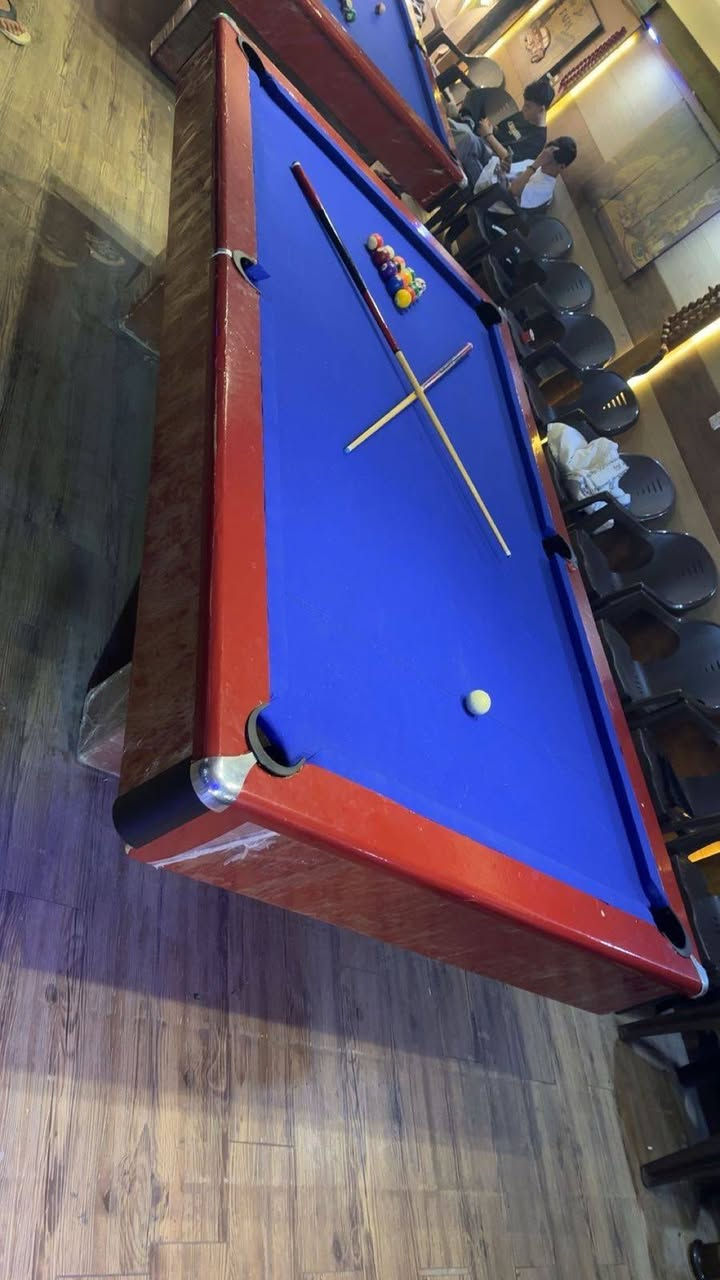 السلام عليكم ميز بلياردو عدد 2 نوعيته ويركا للبيع سعر الواحد ٨٥٠ وبي مجال المكان حي الجامعة للاستفسار ***********
