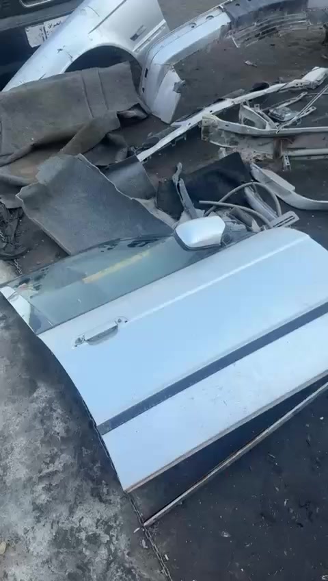 سلام عليكم شنو تريد ل 525 موجود من داخل تنته تانكي بنزين  جديدة أبواب جاملغات دشبول صدر لايتات بكلايت اكسل ب انسب الأسعار متواجد اتصال او واتس اب عنوان الشرطة الرابعة ***********
