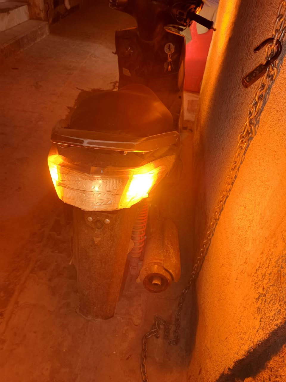 اسلام عليكم
دراجة سنكس فحل 

للبيع دراجة كاملة مكملة تجي تشغل وتروح لا بيها نقص ولا بيها شي دراجة كلها ختم واحد كلبها وشوف  

للاستسفار  الاتصال ع الرقم *********** بي واتساب ايضاً
