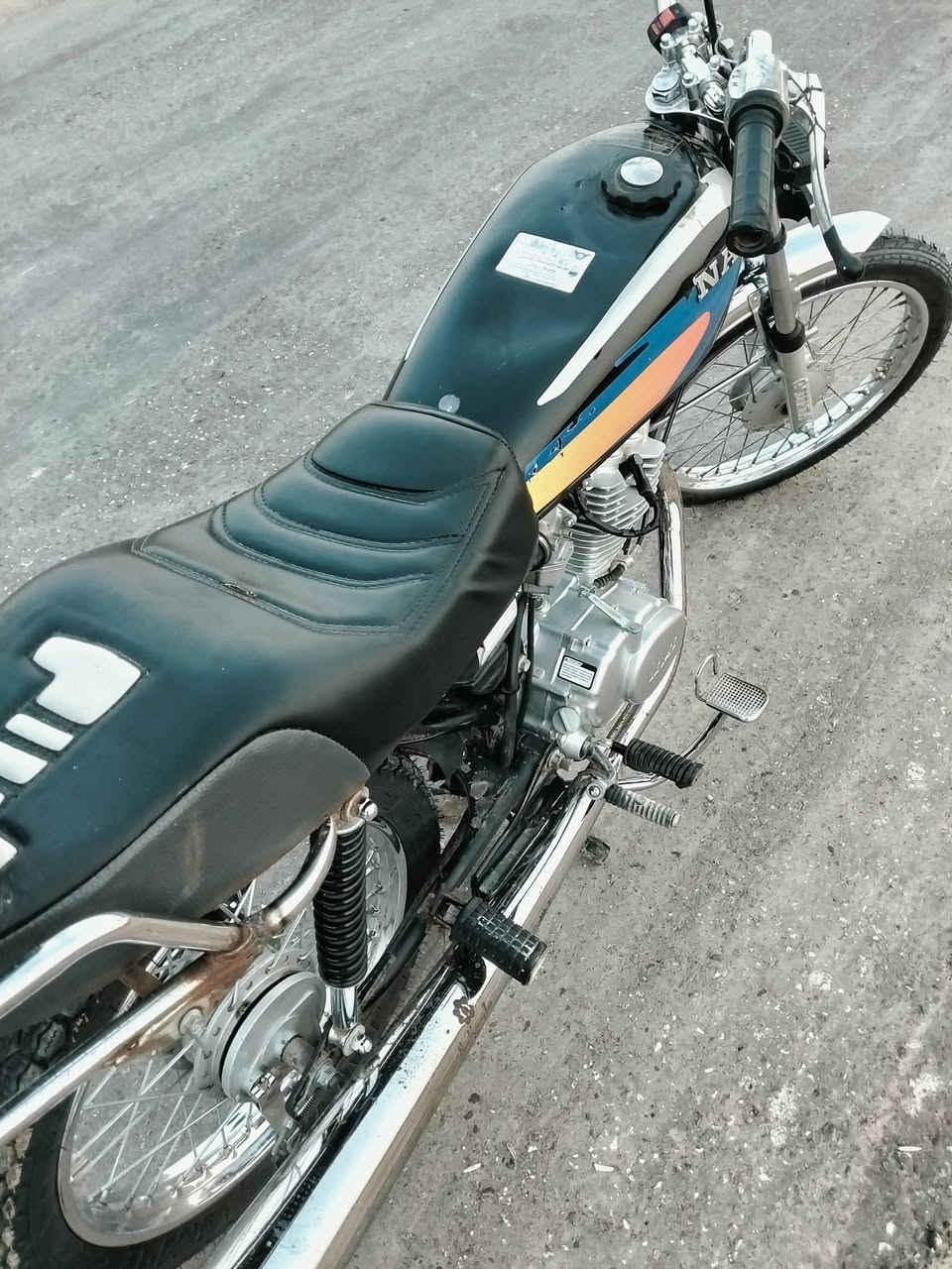 السلام عليكم ورحمة الله وبركاته 
دراجه نامه تعمير 25كله
شاصي تايكر موديل 22
دراجه خير من الله محرك ناعم سرعه خرافية وحلوه
أوراق سكنر تصير رقم بس تكلف   محرك ما مفتوح ولا برغي 
السعر 650 وبيها مجال للشراي مو يتعبني
‏ *********** ‏
مكاني ديوانيه متواجد عل فيس واذا تريد اتصل واستفسر
