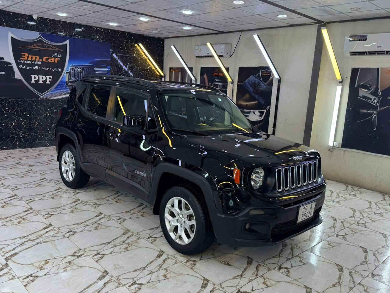 السلام عليكم 
للبيع جيب رنكد موديل ١٦ سوداء اللون مكفوله من الصبغ والتبديل فقط بارد بخشم البنيد رقم كربلاء الجديد ماشيه ١٣٣ ألف السياره جاهزه من كل شي تخم تاير تبريد ثلج رون فول بصمه كامره حساسات وارد امريكي كلين تايتل السعر ١١٠ مع المجال البسيط مكان السيارة كربلاء رقم الهاتف *********** كربلاء, العراق
