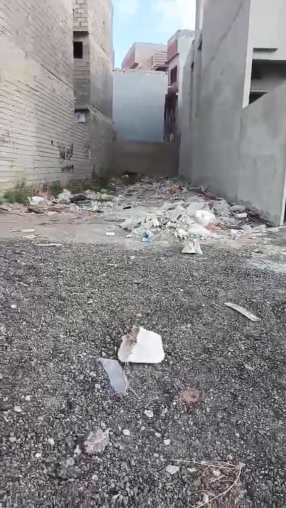 السلام عليكم قطعه ارض للبيع مشيرفه ثانيه شارع 30.   ***********
