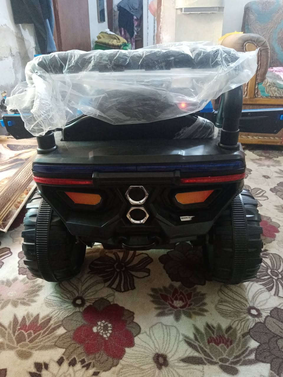 السلام عليكم للبيع سياره اطفال شحن جديدة إستعمال قليل جداً السعر 125 الف مكاني بغداد الكاظمية للتواصل *********** او ***********
