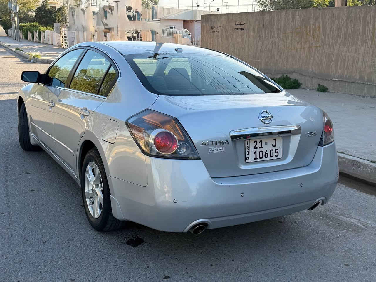 نوع السياره  نيسان التيما 
موديل 2012 
ماشيه154
حجر ردار ابشرط
حادث فقط جاملوغ بونيد 
بدون دواخل 
رقم سنويه جديد تخم تاير حداديه جديده 
السعر 105$ بي مجال 
للاستفسار ***********
العنوان ديالى خانقين / معرض خانقين للسيارات
