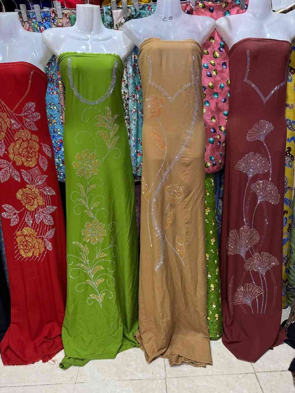 مخاور شماليه الاصلي 
كشمير كابوي مطاط 
ستراس حراري بالصدر والردن 
شرط ميوكع بالغسالة 
يوجد توصيل لجميع المحافظات


**إذا كنت صاحب هذا الإعلان وتريد حذفه لأي سبب، رجاءا أرسل رسالة إلى الدعم الفني**