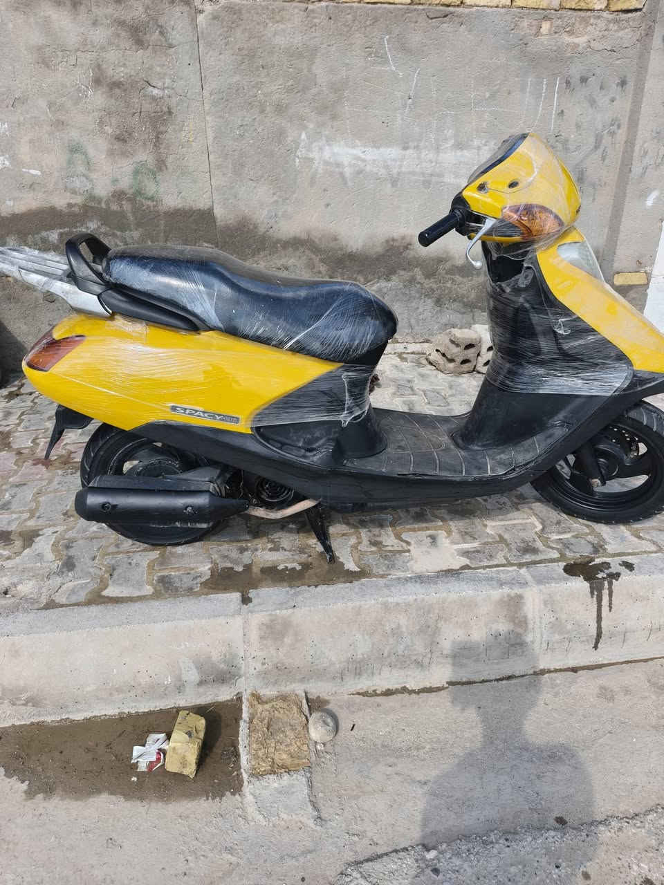 سلام عليكم سبيسي مفتوحه رايمر دراجه حلوه ونضيفه كهربائات كله شغاله نكره سلف شلعه نعومه كفرات بلادي مكاني كوت حي الجهاد سعره 500 وبيه مجال ***********3
