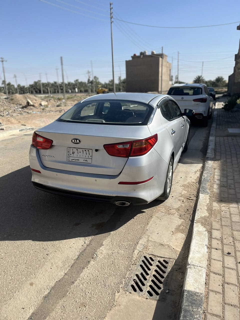 كيا اوبتما للبيع ٢٠١٦  خليجي مكفوله كفاله عامه من كلشي مكينه وكير  مكينه ٢٠٠٠دوش رقم بغداد بسمي مواصفات شاشه كامره دواره اشاير بالمري تحكم ستيرن رقم الهاتف ‭٠٧٨١ ٣٦٩ ٢٨٧٨‬
