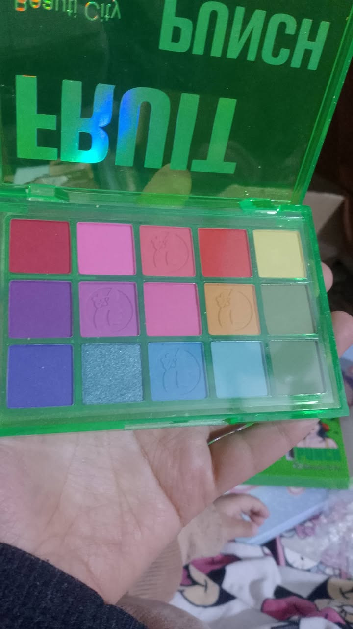 السلام عليكم عندي شلعه مكياج وعناية السعر 60مع التوصيل
باليتات واقلام حمر وكريم اساس ومرطبات وسيروم وجه


**إذا كنت صاحب هذا الإعلان وتريد حذفه لأي سبب، رجاءا أرسل رسالة إلى الدعم الفني**