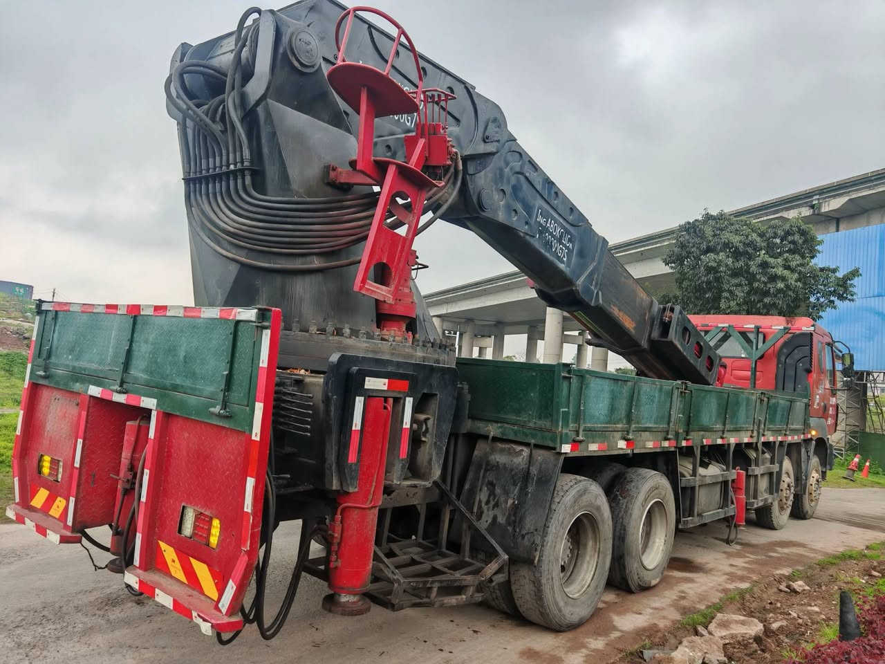 12-wheel truck with 150-ton crane It can be sold as a complete vehicle or separately.


**إذا كنت صاحب هذا الإعلان وتريد حذفه لأي سبب، رجاءا أرسل رسالة إلى الدعم الفني**