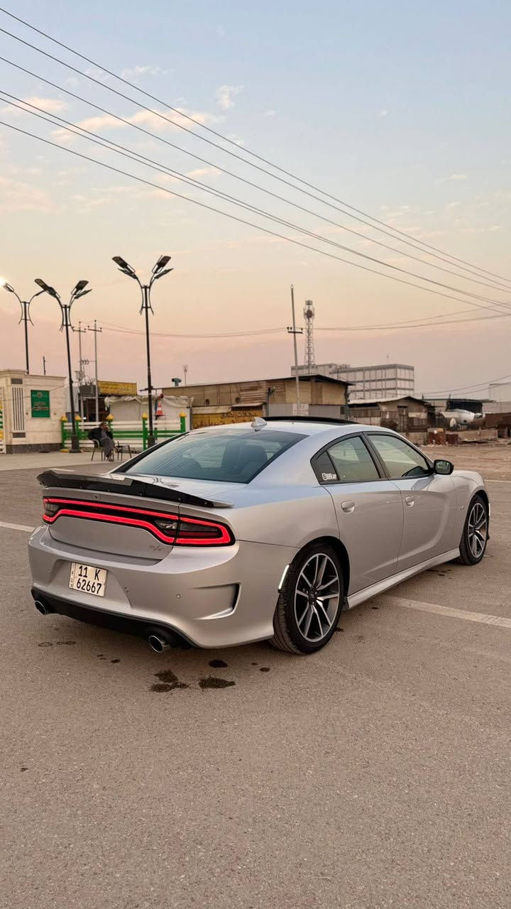 دوج جارجر 2023 RT محرك 5700 رقم بغداد تحويل مباشر
—————————————————

المواصفات فول للأخير 

-فتحه

-مقاعد كنتاره + جلد  + حضن 

-ذاكره لحفظ وضعيات الجلوس (ميموري) 

-تدفئه ستيرن 

-مرايه هيتر + رادار + ترحيب 

-تحكم سبورت + سوبر تراك باك 

-شاشه كبيره قياس 8.4 انج اوبشنات SRT 

-لايت زنون بلادي 

-دشبول الجديد جلد خياط 

-تحكم ستيرن كهربائي 

-المقاعد الاماميه تدفئه تبريد 

-المقاعد الخلفيه تدفئه 

-مقاعد تحكم كهربائي جهتين 

-شفتات ستيرن 

-سستم صوت الباين 

-اكزوز موبر اسود بلادي + عليها وسطيات SLB امريكي 

————————————————-

السعر 248 

الحادث جاملغ + بنيد فقط للاستفسار ***********
