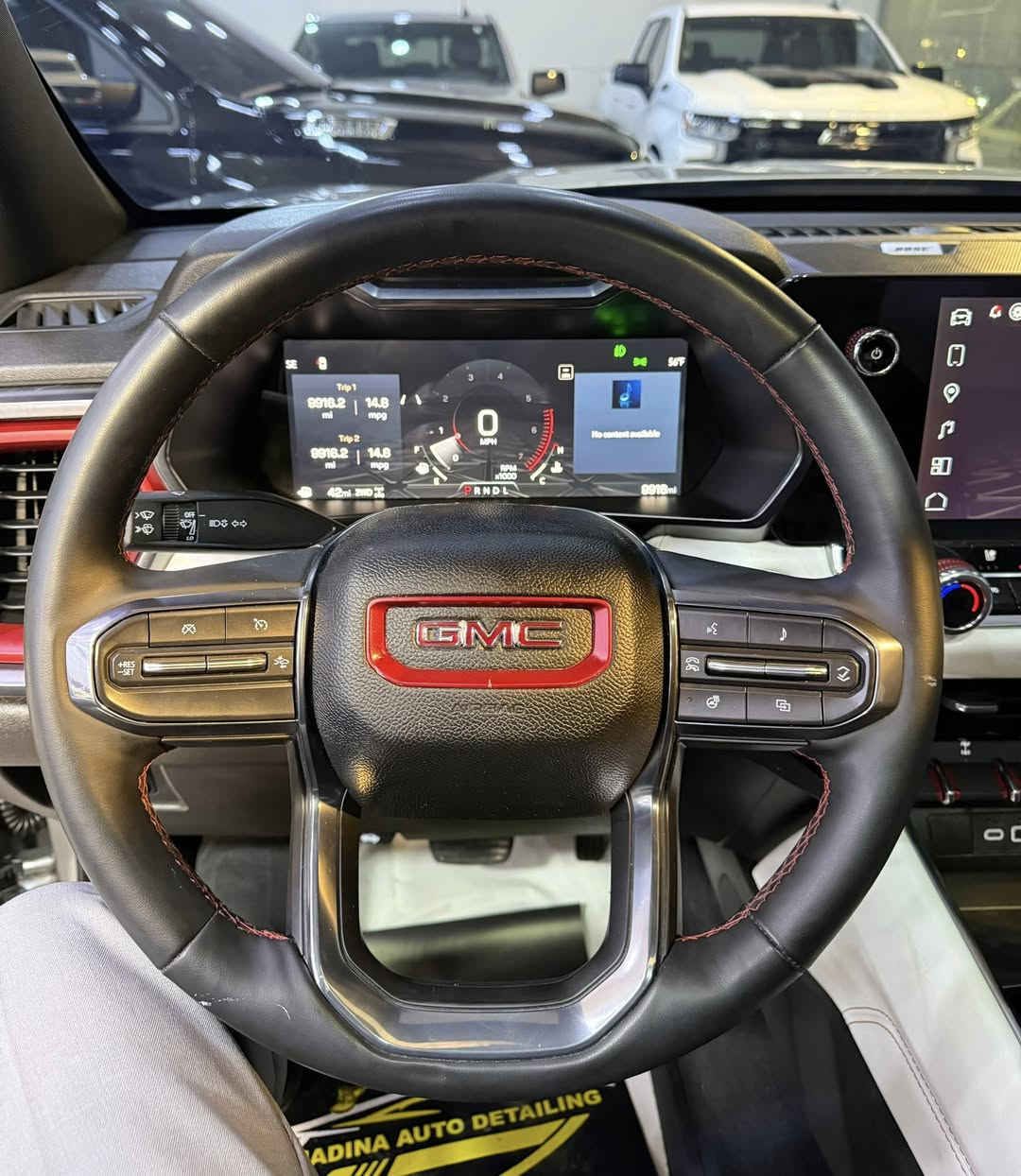 GMC Canyon
2024 AT4x
4i - 2.7T - 4x4

بسمە و شغال
شاشە گەورە
٥ کامیرە
لایت لید
بگ لایت لید
سلایت
داتاشو
کوشینات جلد و کهرابایی 
کوشینات هیتر
سوکان هیتر
گیج الکترونی
رادار
ئوتو ستوب
ویل ١٨

9.000 mile
2 قطعە صبغ
سعر 345 ورقە

معرض ( مەدینە ) اربیل شارع ١٠٠م
0750 261 2500
0772 665 1010
