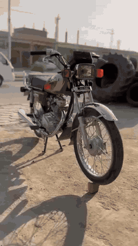 سلام عليكم شباب دراجه للبيع نامه موديل 25 ماشيه شهر سعر 750 الشراي نتصل على هذا الرقم***********
