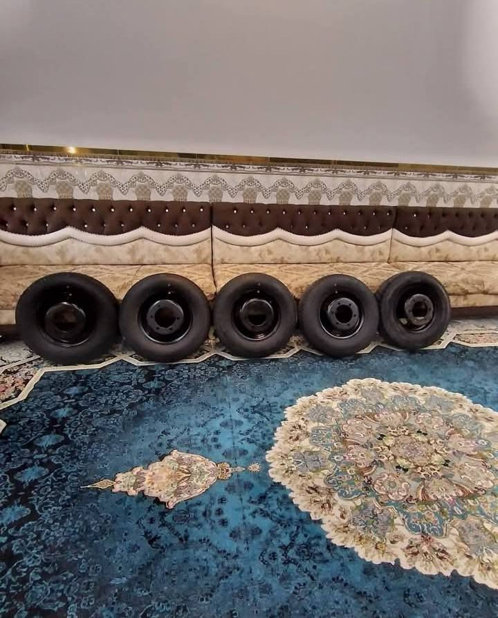 سلام عليكم تايرات كيا فحل للبيع جدد الحجم 13 العدد 5 السعر الاتصال على الرقم *********** المكان نجف
