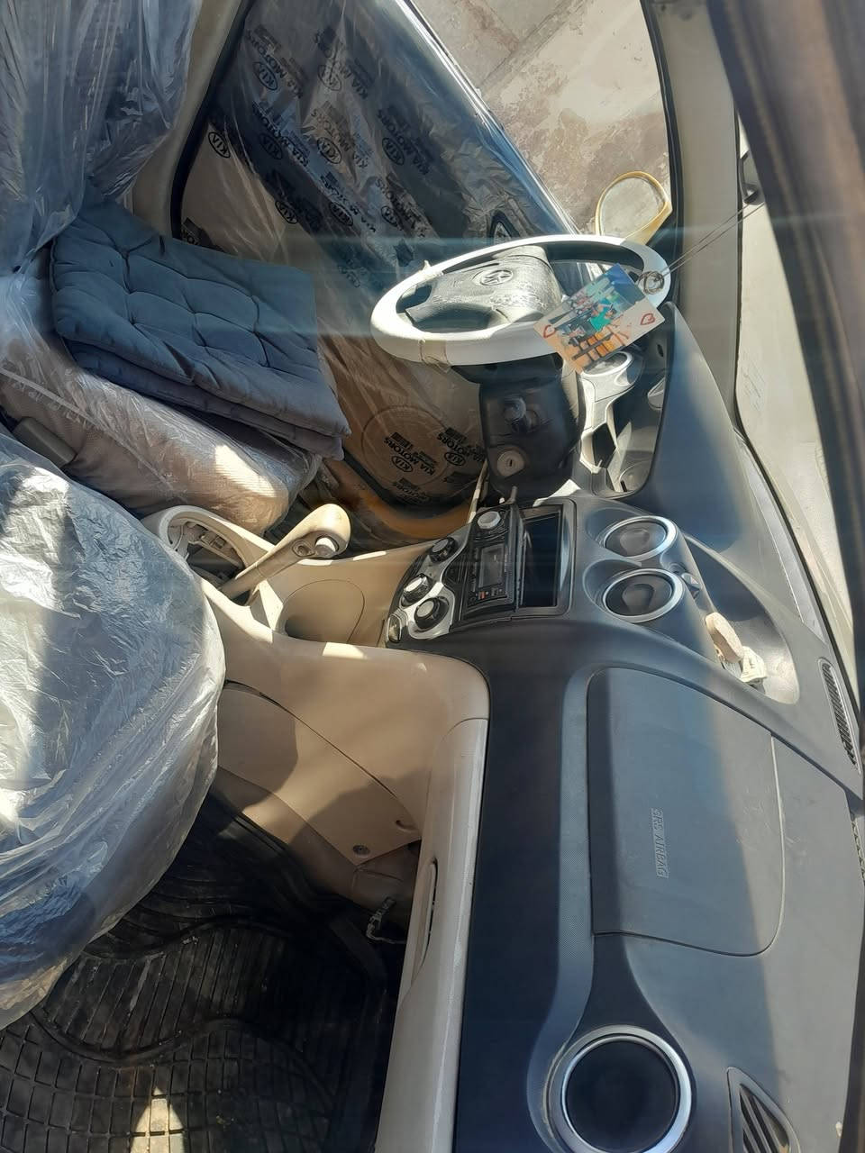 سلام عليكم حبايب سياره نوع جاك شيري محور مكينه بيكاجو مكينه خير من الله لاتنقيص ولاتبخير سياره غرفتها كلش حلوه مرتبها عله ايدي كهربائياات خير من الله سياره مال عيشه باتري جديد تواير جديده عوزها تلحيضات سمكره ولمشط مالتها كايم عارضها ب 18 شرعيهاا بلكوت السياره موديل 2009 مكاني واسط الكوت ولشراي بي خير ويدلل ‎0776 538 2972
