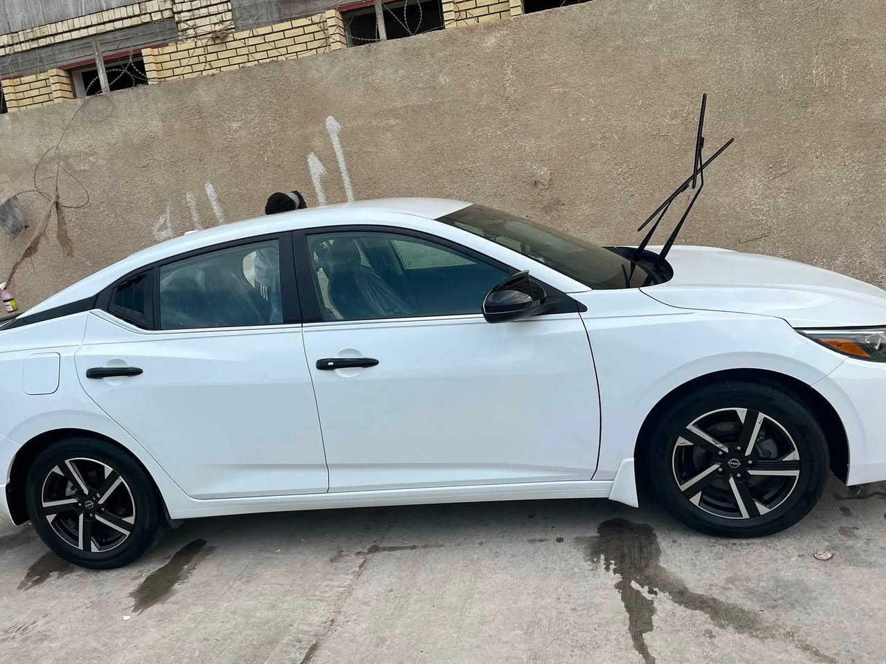 السلام عليكم
للبيع نيسان سنترا ٢٤
محرك 2000
العنوان فلوجه 
رقم كركوك مشروع
رقم هـ ***********
