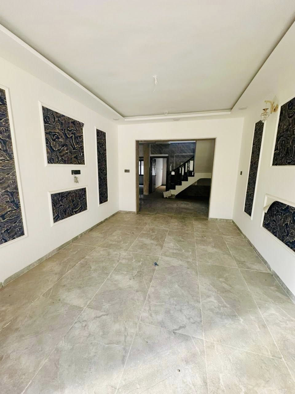 دار للبيع
حي السكر خلف جامع النبا العظيم
150 م واجه 7.5 م
شارع كونكريت
4 غرف نوم  صحيات للطابقين سطح ناصي وعالي
2 غرفة اول طابق و2 ثاني طابق
الاتجاه شروق تام 
قريب جدا على سوق حي السكر
للاستفسار خاص او على الارقام
***********
***********
متوفر واتساب
