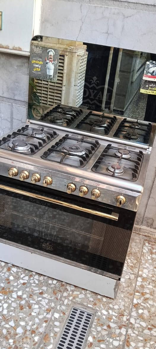 طباخ مصري ماركة رويال . 
حجم كبير ،,( 90 *60 ) ،
العنوان الشعلة / شارع الغربي 
رقم التلفون   ***********
