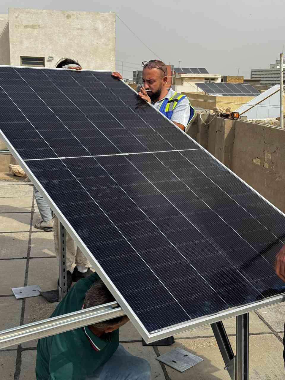 � جهّز نفسك لفصل الصيف… واشتري راحتك

⚡ منظومة أوتاركو 5.5 كيلوواط – IP65
تحمّل عالي وأداء ثابت بكل الظروف

🔋 بطارية 16 كيلوواط ساعة – IP65
✔️ 8000 دورة
✔️ خزن قوي وأمان طويل الأمد

☀️ ألواح أوتاركو 585 واط
عدد 10 ألواح
كفاءة عالية وإنتاج ممتاز للطاقة

لا تنتظر الحر والانقطاع…
خل راحتك مضمونة من هسه 💪

مكتب الطاقة المستدامة
تنفيذ هندسي وضمان حقيقي

📍 كوت – الخاچية – شارع 40
📞 *********** | ***********
