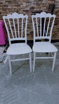 كراسي للبيع ثنينهم ب 15 07884622802 واتساب مكاني زعفرانيه شارع الكهربا...