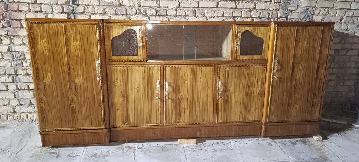 بوفيه تسكام درجه ولئ 3متار ونضيفه البيع الكان الشاميه السعر ب 225 وهذا رقمي ***********
