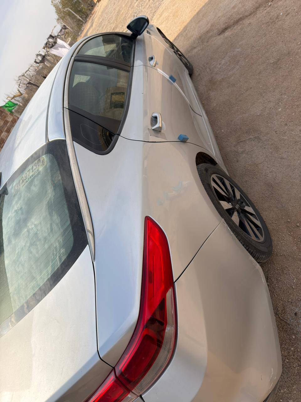 السلام عليكم سيارة كيا اوبتيما للبيع 2016وارد امريكي

 حادثها تبديل باب وصبغ جـاملغ  خلفي  حادث امريكا

 فقط!! الوجة كـبس شريكة ا بغداد المالك والمكان 

/المثنى»الوركاء
السعر 120 
للاتصال+واتساب/*********** بغداد, العراق
