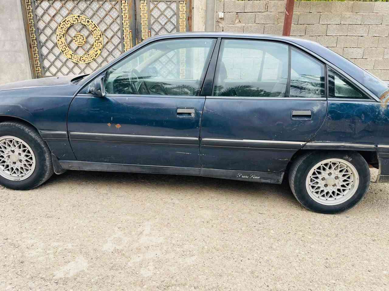 سياره اوميكه للبيع موديل 95 محرك وكير ع الفحص السياره معمره كامل السعر 29 وبيها مجال للتواصل ***********
