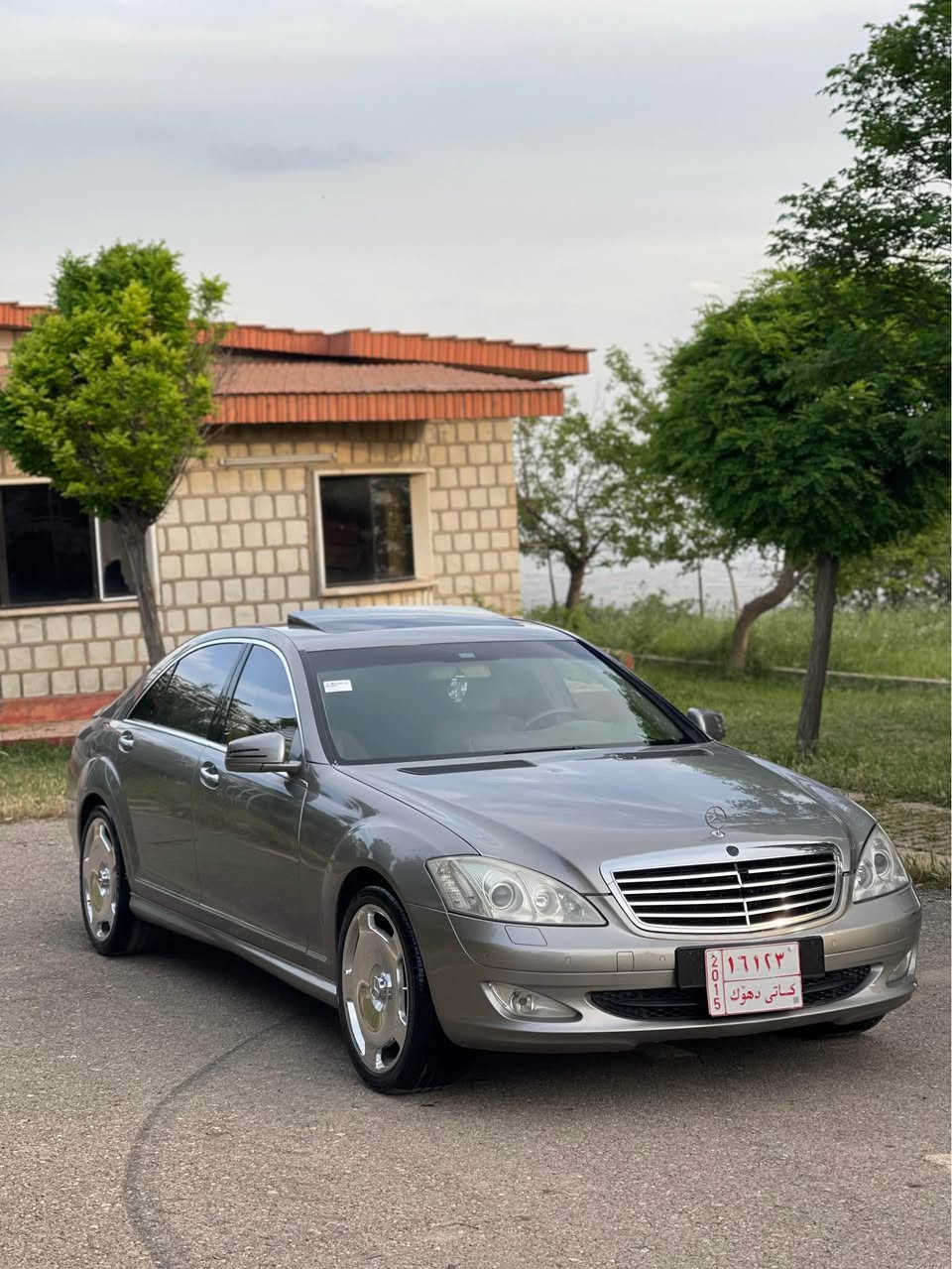 💰نرخی ۷۹ گەڵا 💵
📞***********
📞***********
مارسيدس بێنز  S-500 مەنەفێست , دوبەی ساغ ساغ📦
مۆدێل ۲٠٠۹ ، فوول مواصفات ، V8 🚀
گێڕ و مەکينە بەشەرت ، کارەبايی بەشەرت  ✅
سەيارەيەکی زۆر جوان و پاکە ، دەعم و لێدراوی نيە يەک پارچەی پەمپە ،  دەرگا لارج .
سەيارەکە ساغە دوبەيە✅☑️
گۆڕينەوەش  دەکەم لەسەر دڵگرتن 🚗🏎️🛻
نرخی ۷۹ وەرەقە و کەمێک مەجالی تێدايە💰
ناونيشان : هەولێر 📍 السليمانية, العراق
