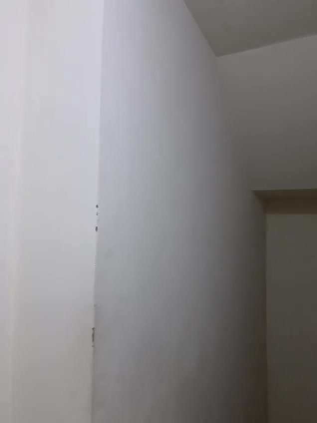 السلام عليكم شقه للايجار ١٥٠ م جديده الموقع حله شارع الصدريه استفسار اتصل ***********
