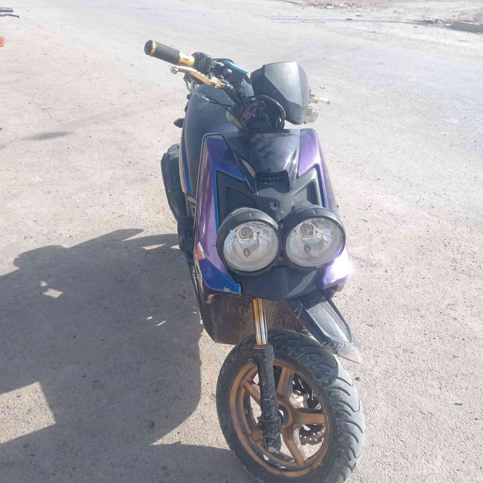 سلام عليكم دراجة سنكس جبلي شمعتين نكرة سلف بي وقت دراجة مكفوله كفاله عامه ما بيهه اي شيي كلج رياضي كهربائيتهه شغاله مكان بغداد
***********
