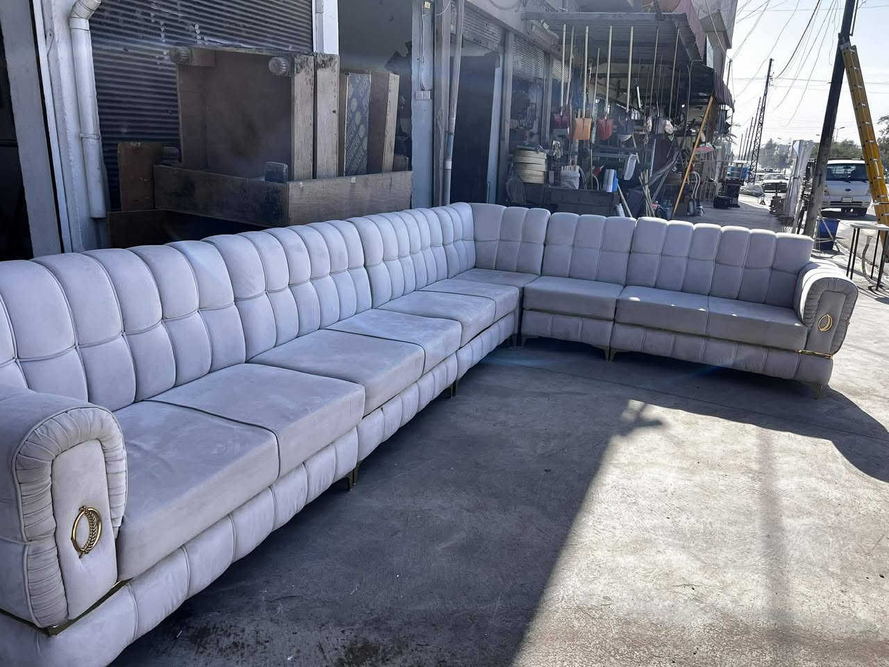 ديوان حيل نضيف 
خشب ثقيل مابي اي عيب 
٧امتار ونص 
اخو جديد 
مستعمل شهر واحد فقط 
سعره 250


**إذا كنت صاحب هذا الإعلان وتريد حذفه لأي سبب، رجاءا أرسل رسالة إلى الدعم الفني**