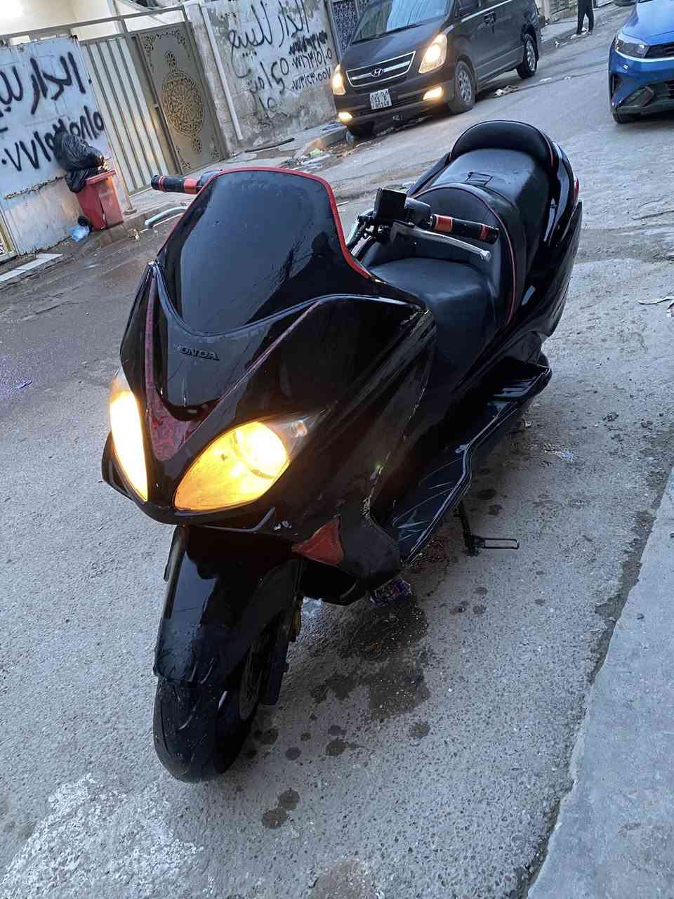 فورزا 08 كلشي بيهه بلادي
محرك مكفول 
كير ملغي 
تايرات جدد
دبلات جدد
مشتيه 69 الف 
الدراجه عوزهه جويتر فقط 
اوراق منفيس كامل 
السعر 550 قفل  قفل قفل
مكاني بغداد الامين 
***********
