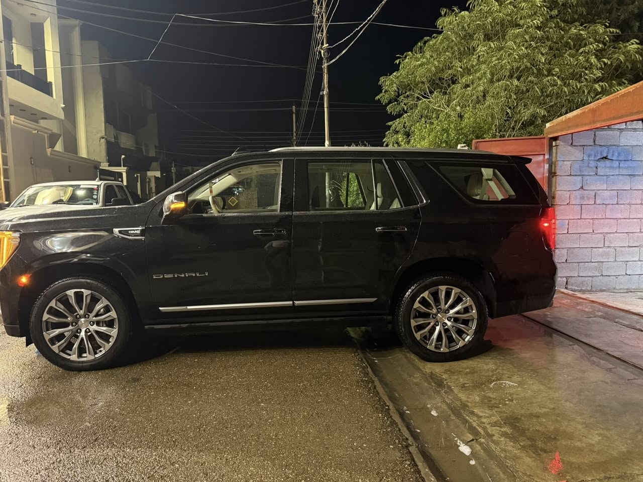 جيمسي.2021دينالــي
ماشية:61الف
بدون صبغ 
بدون صبغ ، بدون شخط ،
 بدون رصعات ، 
حتى دعاميات  بشرط بدون صبغ 
محرك. گير  بشرط ممفتوح
سنوية جديد رقم جديد 
تحويل وكالة حاظر 
السيارة جديد و نظيف و مرت
‏‎كشنات منفصل رئاسي   -GMC  -ViP
‏‎حجم المحرك : 6.2 لتر 
: 8 سلندر 
ناقل : 10 نمر سرعات 

🛑

مواصفات
‏‎نظام هيدروليك 
‏‎دخول ذكي للسياره ( بصمة )
‏‎شاشات خلفية
‏‎دفع رباعي 
‏‎دوسات كهرباء
‏‎شاشه اماميه كبيره
‏‎شاشات عدد 2 خلفيات
‏‎كامرات 360 درجه 
‏‎كامرا خلفيه بالمرايه
‏‎بانوراما 
‏‎شاحن واير ليس
‏‎كشنات جلد
‏‎كشنات كهرباء
‏‎كشنات خلفي منفصل
‏‎رادار تحديد مسار
‏‎رادارات جانبيه
‏‎رادار امامي
‏‎ثلاث قطع تبريد
‏‎كشنات تدفئه تبريد امامي خلفي
‏‎دوسات كهرباء تفتح ويا الباب
‏‎بصمه + بصمة ابوب 4
‏‎صندوك كهرباء
‏‎فورويل 4x4
‏‎هند بريك بصمه
‏‎استيرن كهرباء
‏‎اتو ستوب
‏‎حساسات خلفي امامي
‏‎كشافات
‏‎لايتات لد + فول زنون
‏‎بكلايت لد خلفي
‏‎كشنات الخلفيه كهرباء
‏‎سبعه راكب
‏‎داتاشو
‏‎ستيرن هيتر و كهرباء
‏‎وبعد بيه مواصفات هواي والدنيالي معروفة مواصفاته فول الفــووول 
مكانها ديالى قضاء المقدادية 
***********
السعر 520
