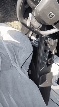 السلام عليكم شانجان موديل 2025 زيرو  مكفولة ماشية 5000 للبيع او مراوس رقمي واتساب ***********
