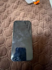 ايفون١٢ برو ماكس للبيع جهاز نضيف  بطاريه٨١لامرفوع ولا مبدل  350وبي مجا...