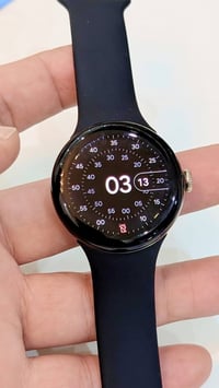 للبيع ساعة كوكل بكسل 2 اقرو تفاصيل بلا زحمه عليكم عندي هذا الساعة ابيع...