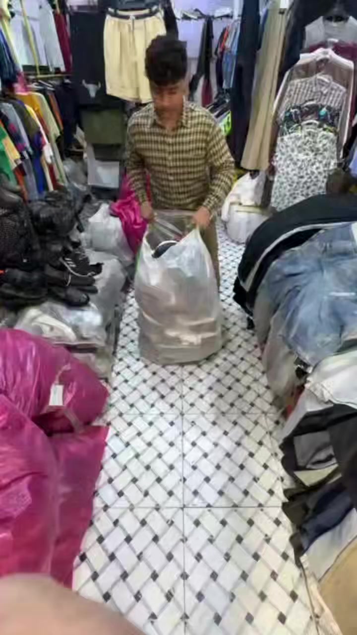 تنويه اخوان مو كل الاحذيه ب3الف وثنين ب5الف اكو حته ب50الف كلمن وسعره بس هاي الاحذيه حصلتها مناسب وجاي أبيعها رخيص عنوان بابل المحاويل قرب المستشفى مجاور شركه زين مقابيل الحديقه


**إذا كنت صاحب هذا الإعلان وتريد حذفه لأي سبب، رجاءا أرسل رسالة إلى الدعم الفني**