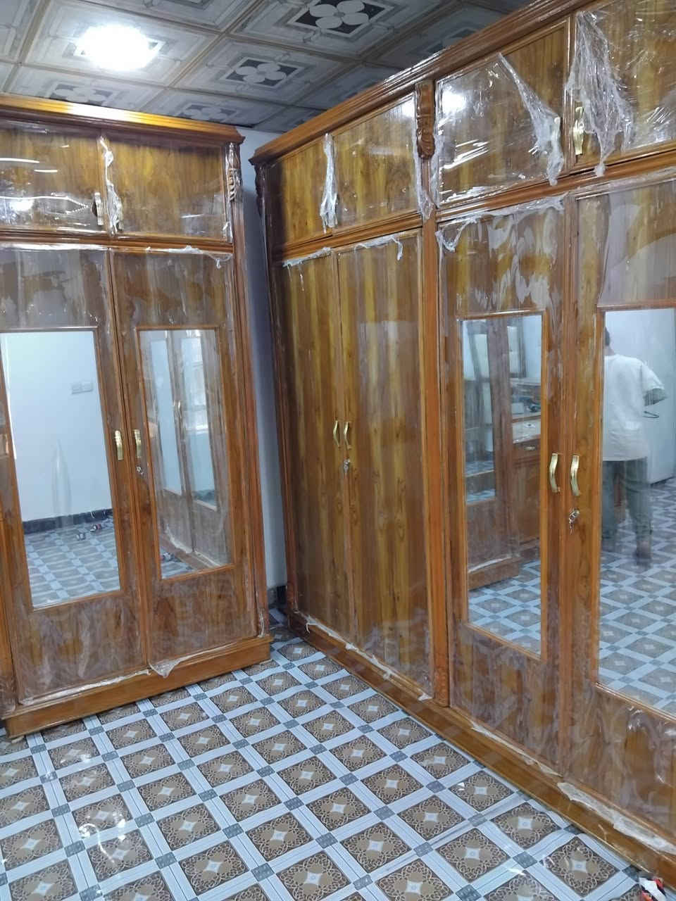 إذا تريد تفصيل غرف نوم أو أبواب خشب بأجمل التصاميم وأفضل الشغل المرتب ✨
نوفرلك: 🔹 غرف نوم مودرن وكلاسيك
🔹 أبواب داخلية وخارجية
🔹 تفصيل حسب الطلب
🔹 جودة خشب ممتازة وتشطيب نظيف
🔹 أسعار مناسبة وشغل مضمون
حوّل بيتك للفخامة والأناقة مع شغل احترافي يرضيك 👌
للاستفسار والحجز راسلنا أو اتصل 📞*********** قرب مجسر علي ابن الحسين عليه السلام 
#نجارة #غرف_نوم #أبواب #ديكورات #تفصيل_خشب
