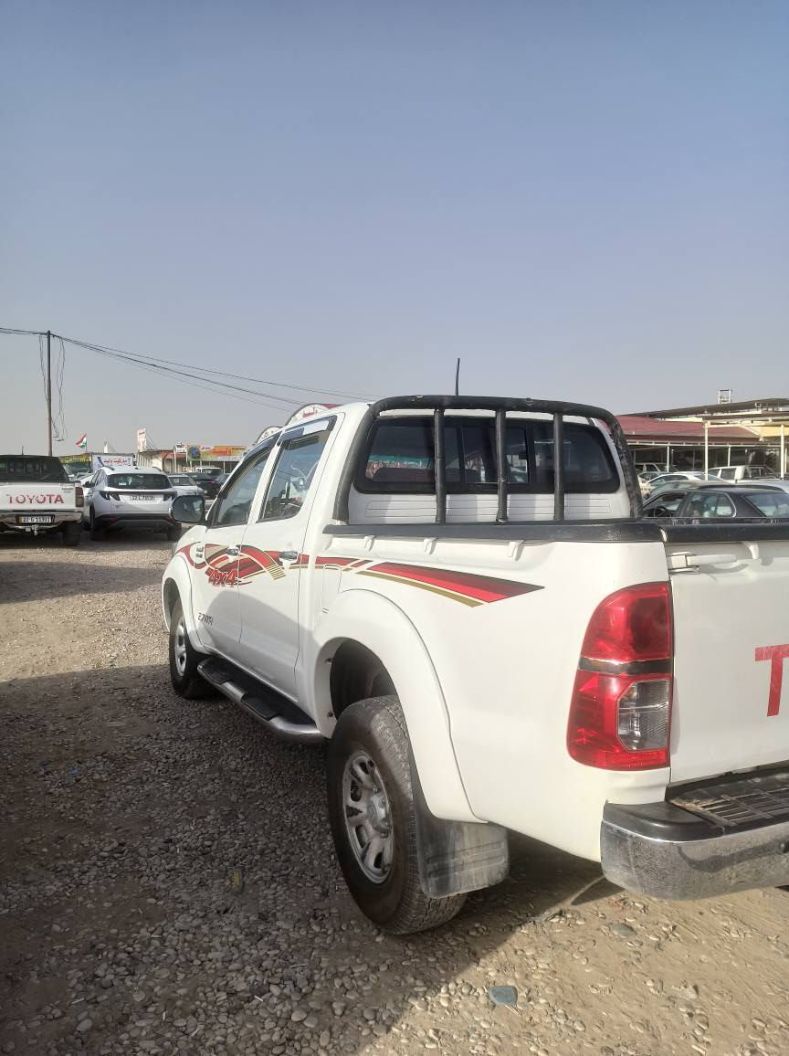 تۆیوتا مەرزیە 2013دەبل ئەکسل
بێ سبغ و بێ لێدان 
مەکینەی نەکراوەتەوە
سەنەوی بەسەرچوە
سعری 192 وەرەقە
*********** دهوك, العراق
