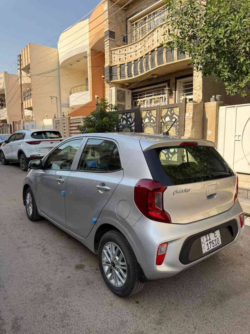 كيا بيكانتو موديل ٢٠٢٣ خليجية مكفولة من صبغ والبارد
ماشية ٣٢ الف كيلو تحويل ثاني يوم  شاشة كامرة تبريد ثلج .. مكانها حي الاعلام الشراي يتصل ***********
