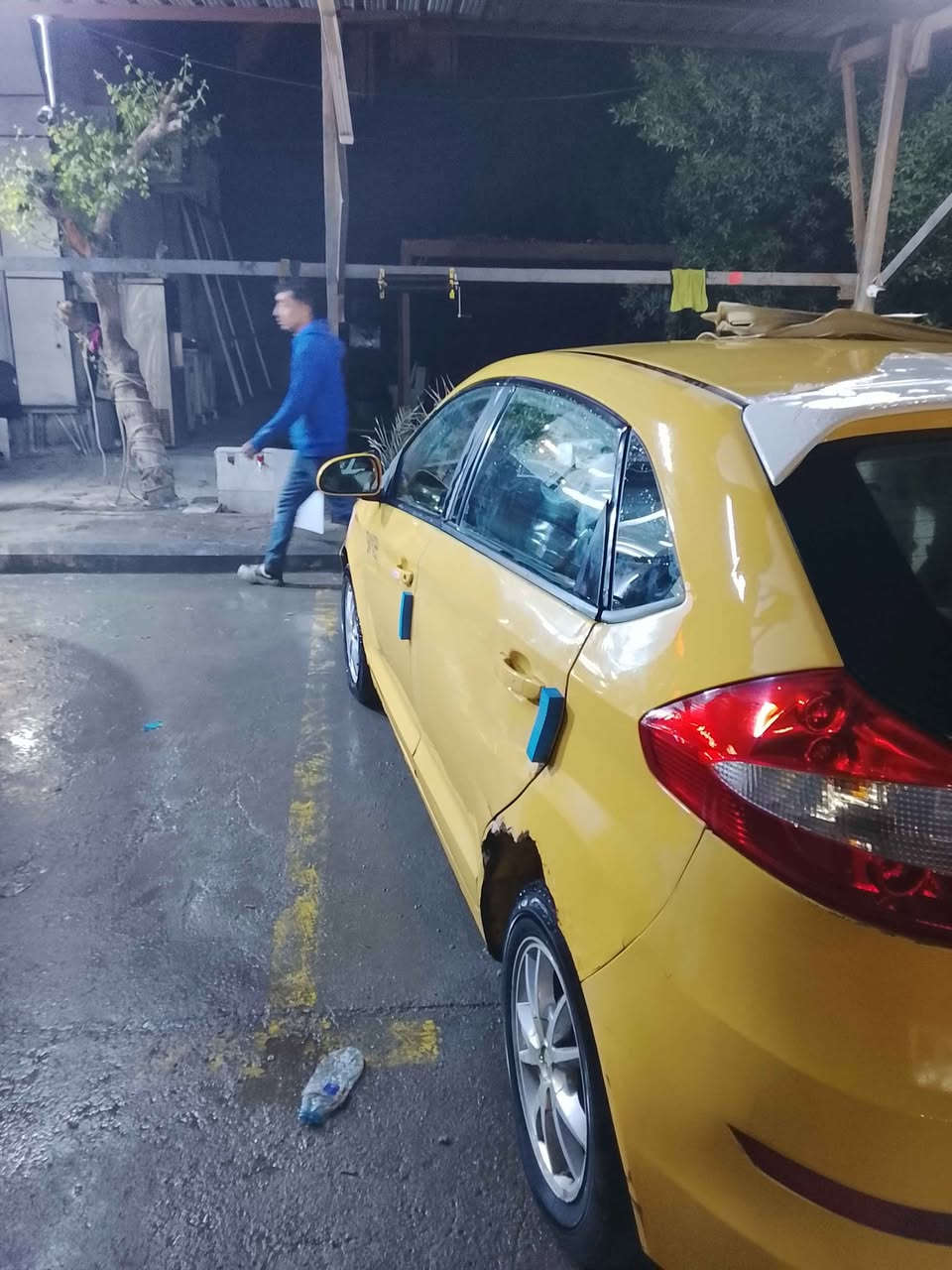 سلام عليكم شيري فلاوين 2 موديل 13 السيارة لحمدللة كاملة بسمي شرط تحويل ثاني يوم مصفر هيئة وغرمات الكير نعمة تبريد حدادية مكينة بس الصبح من اشغلة تبخر شوي السعر 30 وبيهة مجال حق الجية 

*********** البصرة, العراق
