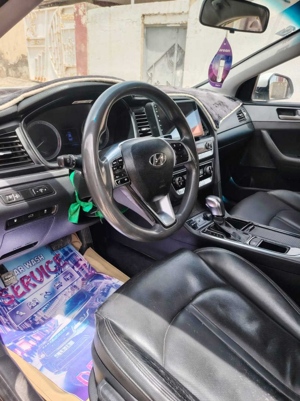 هونداي سوناتا موديل 21 وارد كوري غاز بلادي السياره نظيفه كل مال جناي وجاهزه من كل شيء بيها طخه شبر بالبنيد بدون تبديل رقم بغداد باسمي ام داور ثاني يوم العنوان  الديوانيه السعر 135 بها مجال قليل حق الجيه الاستفسار اكثر على الرقم *********** غير متواجد بالفيس ديوانية, القادسية
