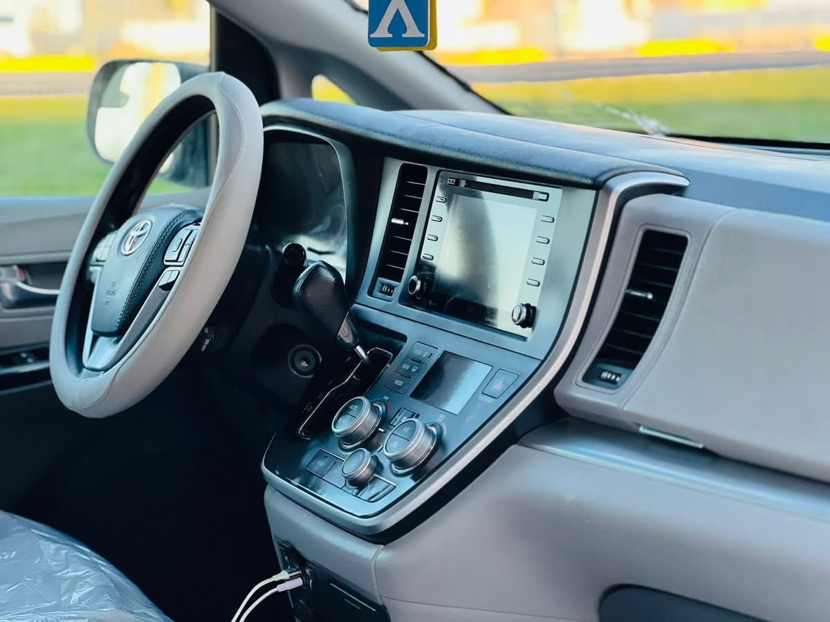 ا
السلام عليكم.   للبيع سينا.   موديل 2020

رقم أربيل.  دولي.   باسمي.   تحويل مباشر.  

أمريكي.     فول عدا فتحه.      V6

مواصفات.  VIP

كلين تايتل.    السعر. 220 .$ وبيه مجال 

رقم هاتف.    ***********

مكاني.   الفلوجه.   الكرمه
