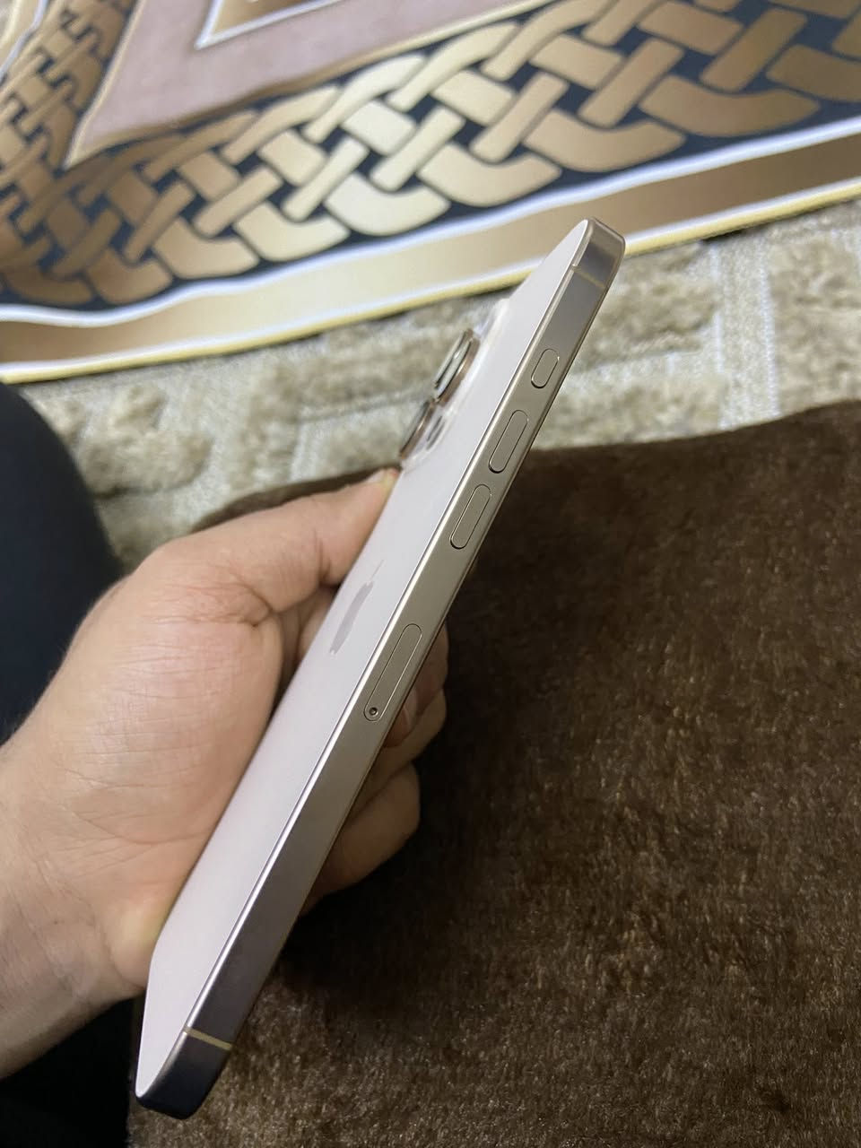 السلام عليكم ايفون 16 برو ماكس ذاكره 256 بطاريه 99 نموذج m مكفول كفاله عامه شخط واحد مابي وتر بروف بعده بضمان لنهايه شهر الرابع بدون ملحقات السعر 1375 وبي مجال المكان بغداد الدوره الرقم ***********
