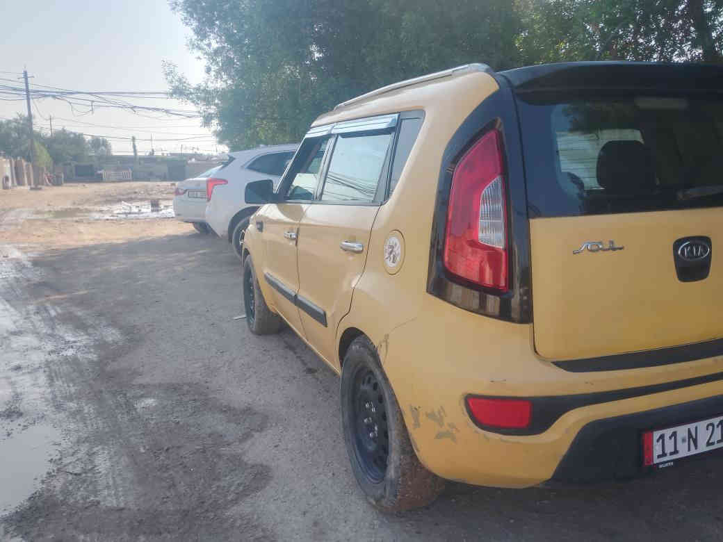 سلام عليكم كيا صول موديل 12 حادث جاملغ وحافت البنيد بدون دواخل محرك كيركفاله صدر تخم تاير تبريد جاهزه رقم بغداد تحويل مباشر للبيع فقط استفسار اتصل *********** السعر 76 بيه مجال بسيط جدا العلوان كفات السيديه وبلعافيه عله ياخذه بغداد
