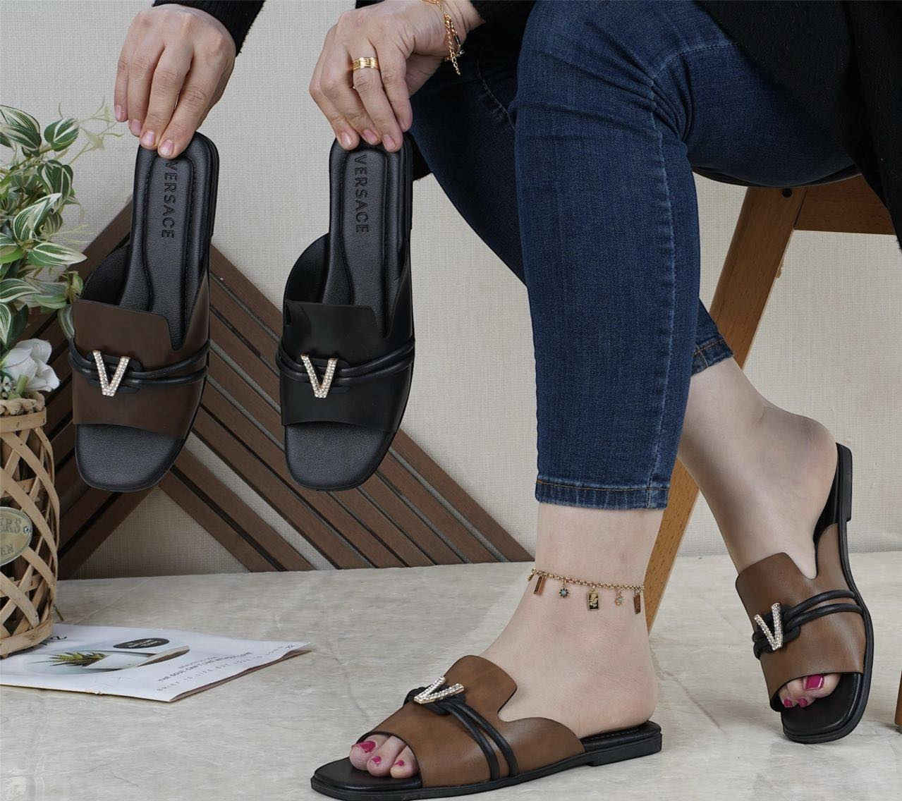 جديد اسلبرات 
احدث الموديلات بأعلى جودة 🔥

📍العنوان /المسيب شارع زين العابدين 
سامبا الاحذيه ولحقائب (محلات علي عصفور )

يتوفر توصيل داخل المسيب و لكافة المحافظات 

للطلب والإستفسار : 
***********
جميع البضاعة جودة عالية مكفولة وقابلة للتبديل او التعويض في حال حدوث عيب مصنعي ✅
