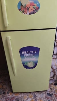 ثلاجة • نظيفة • شرط التبريد