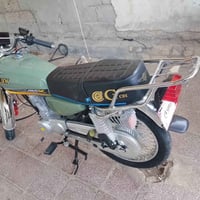 سبوع • من المعرض • السكان الصناعي