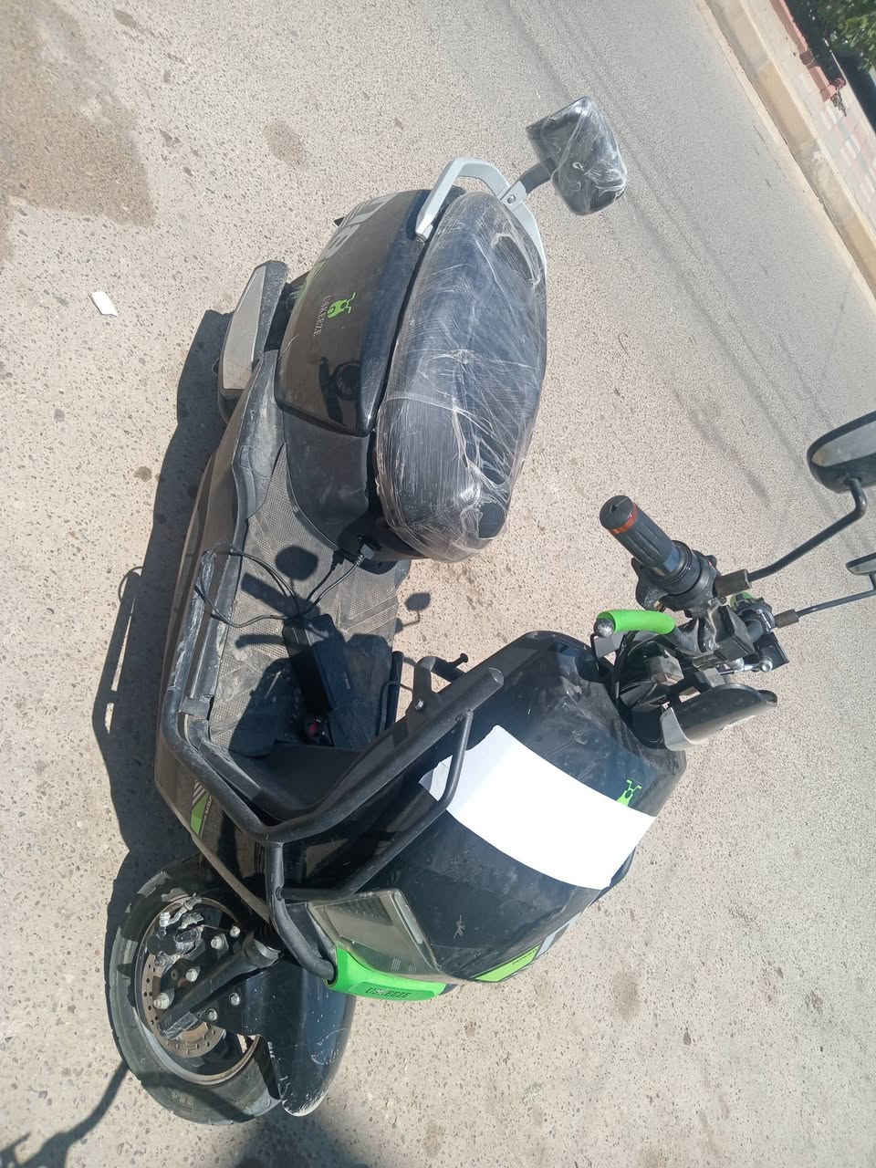 ورشه زيد لتصليح الدراجات الهوائية  والشحن وبيع المواد الاحتياطية الفرع الثاني الخمسه كيلو قرب حديقه طيور الجنه مجاور زنود الست الحمداني 
هاتف 
وت سناب***********
للبيع
