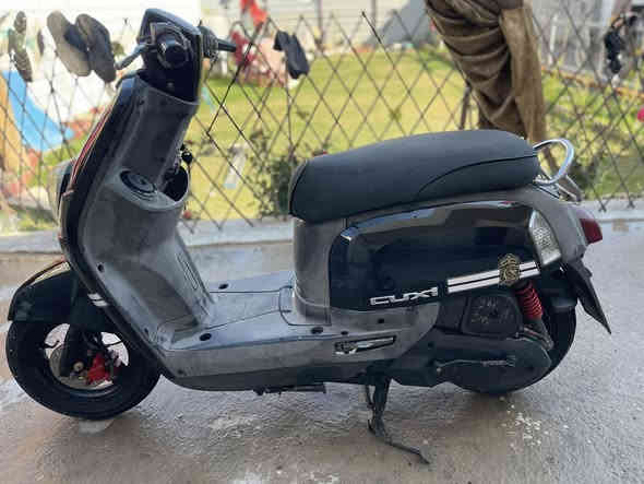 دراجة للبيع بوليس اي نقص مابيه كهربايات شغالة كله شلعة ومعدل نضيفة حلوة سعر 650بيه  مجال لطيبن مكان بغداد شعلة هاذ رقميه *********** متواجد
